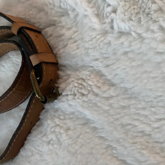 Patricia Nash Leather Messenger Bad and Wallet - Picture 4 of 10